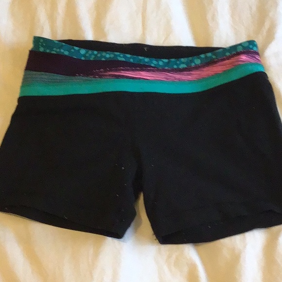 Reversible lululemon shorts - Picture 4 of 4